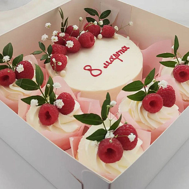 Ягодная нежность купить - тюмень.сладкоежкин.рф